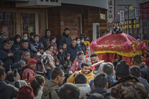 刘高潮 道口庙会引洋客