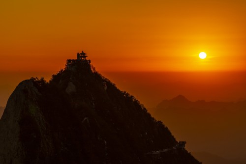 许加文 老君山日落